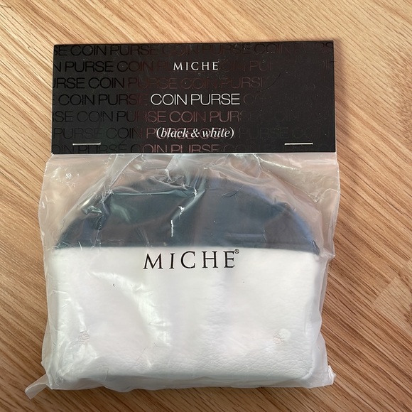 Miche New in Package Coin Purse - Picture 2 of 2